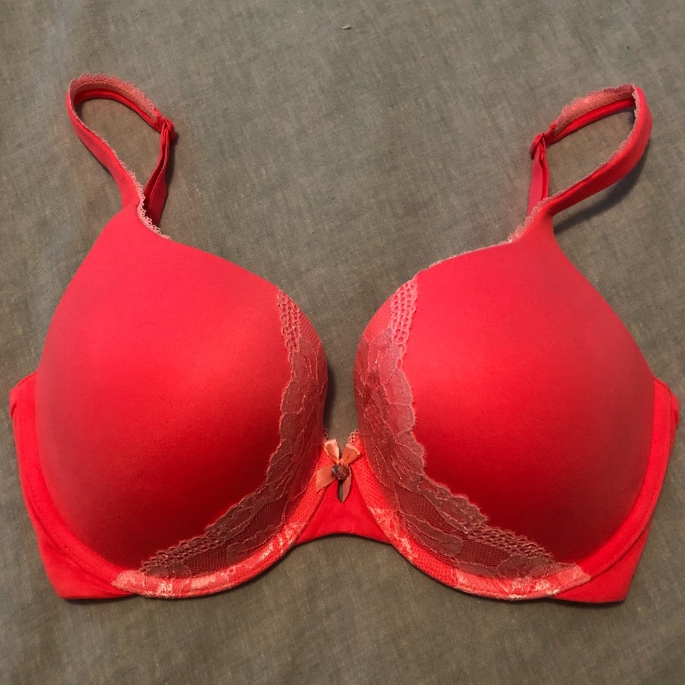 32DDD Body By Victoria bra